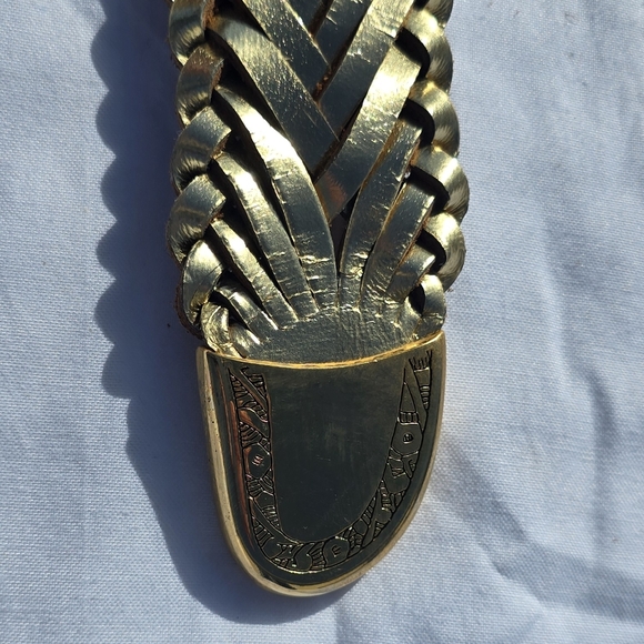 Vintage Captiva Metallic Gold Braided Leather Large Gold Toned Buckle Medium - Picture 10 of 13
